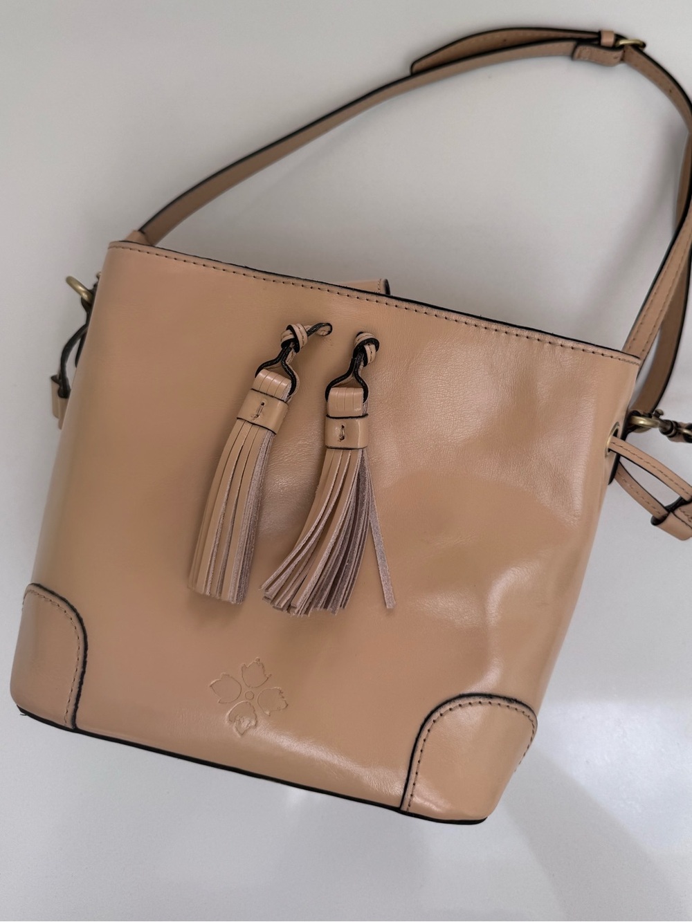 Patricia Nash Beige Tassel Bucket Crossbody Bag